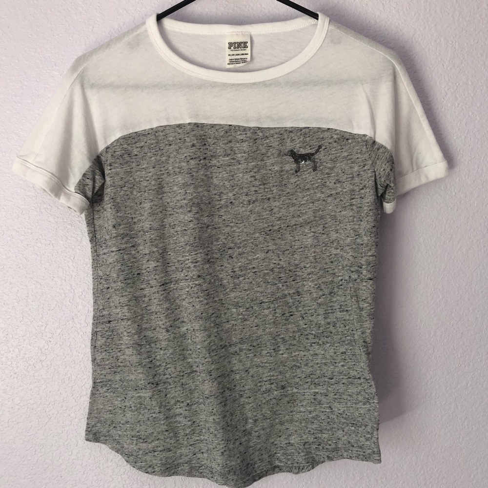 PINK Victoria’s Secret T-Shirt w/Sequin, size XS